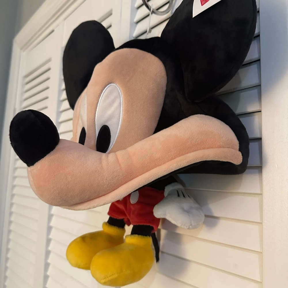 Authentic Disney Park Micky Mouse Cap Hat Shanghai Disneyland exclusive